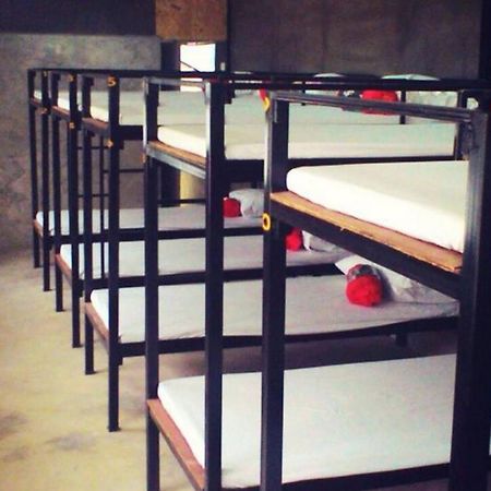 Viva Shack Hostel เชียงใหม่ ภายนอก รูปภาพ