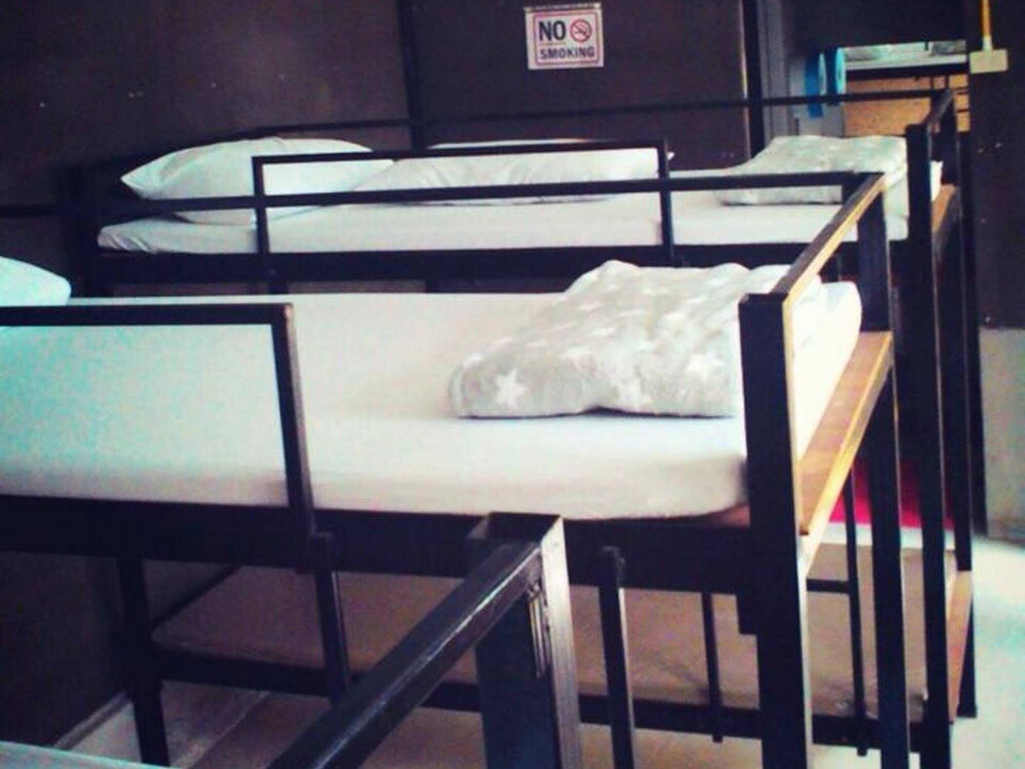 Viva Shack Hostel เชียงใหม่ ภายนอก รูปภาพ