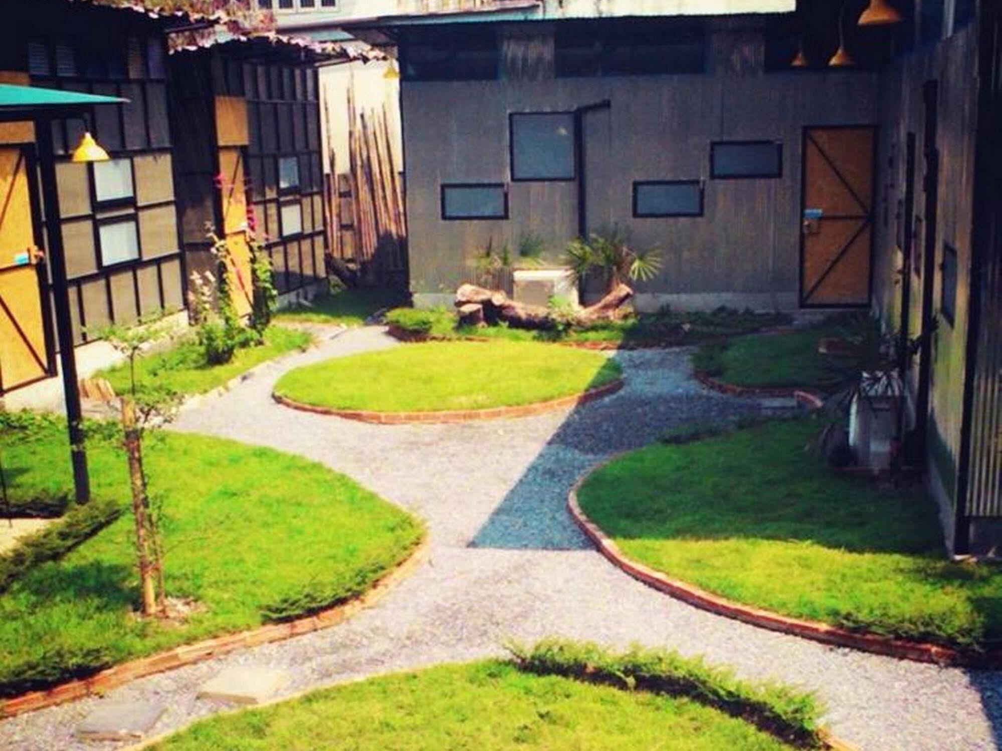 Viva Shack Hostel เชียงใหม่ ภายนอก รูปภาพ